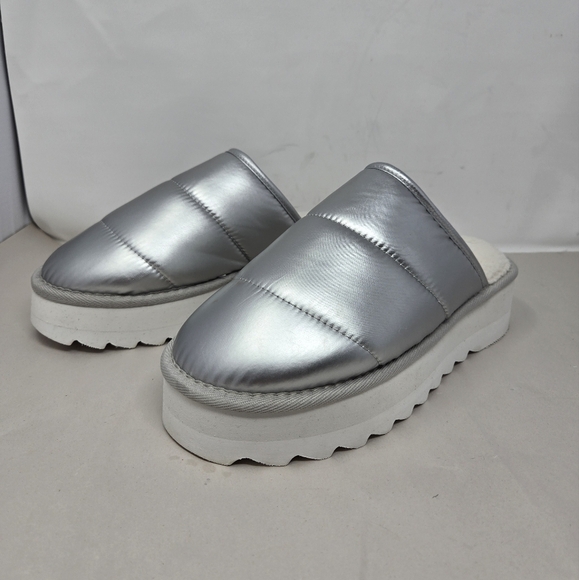 Maeve Women Puffer Platform Slippers Sz 7-8 M Silver Nylon Upper Cream Faux Fur - Picture 3 of 13